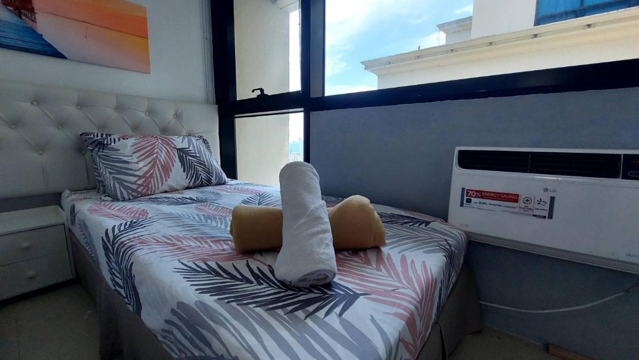Spacious Studios Mandaluyong Buitenkant foto