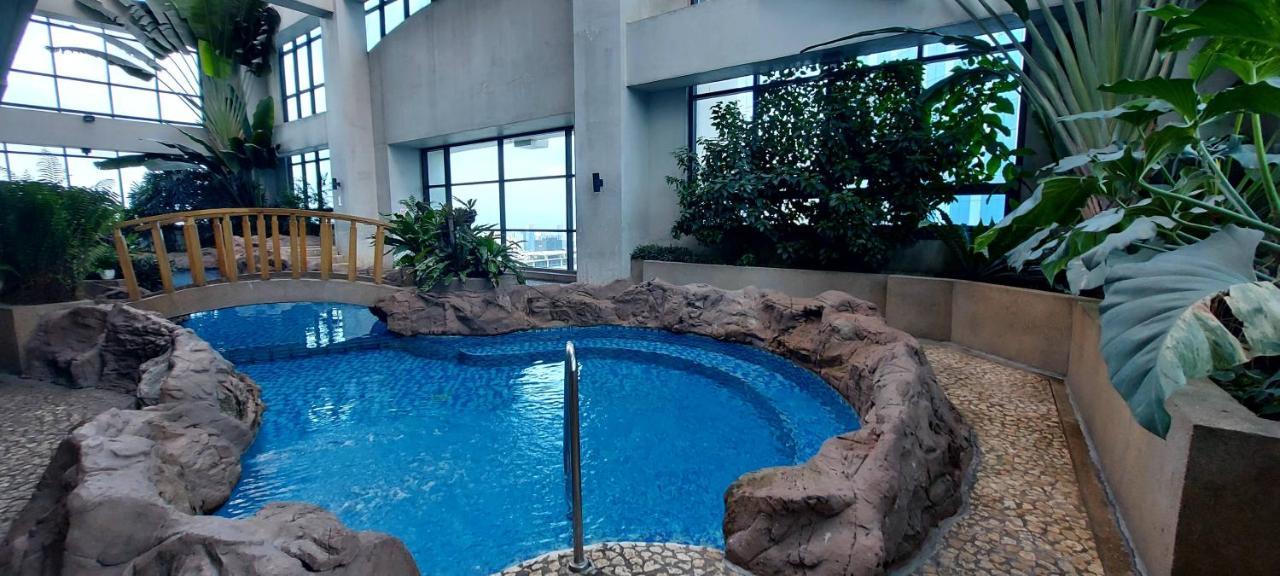 Spacious Studios Mandaluyong Buitenkant foto