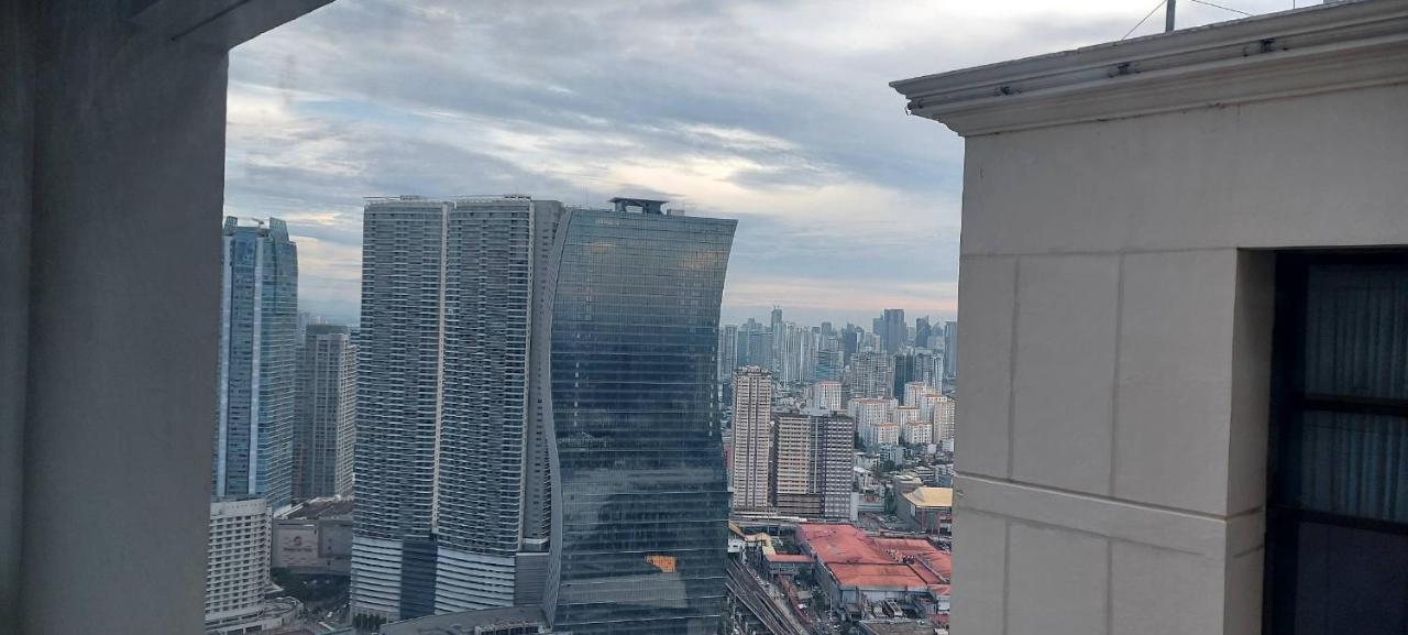 Spacious Studios Mandaluyong Buitenkant foto
