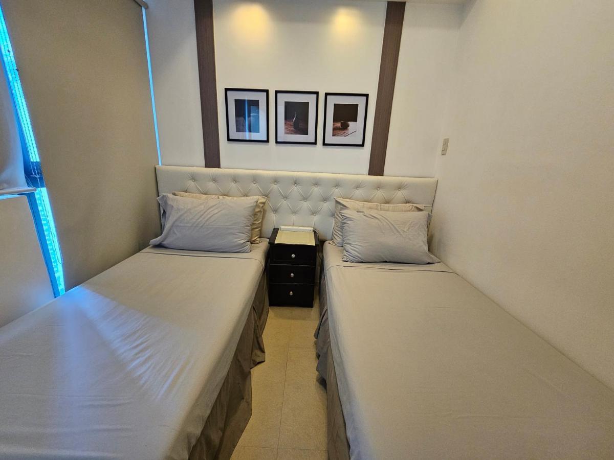 Spacious Studios Mandaluyong Buitenkant foto