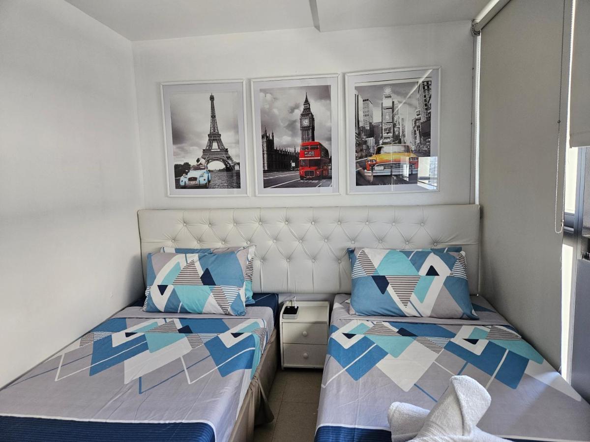 Spacious Studios Mandaluyong Buitenkant foto