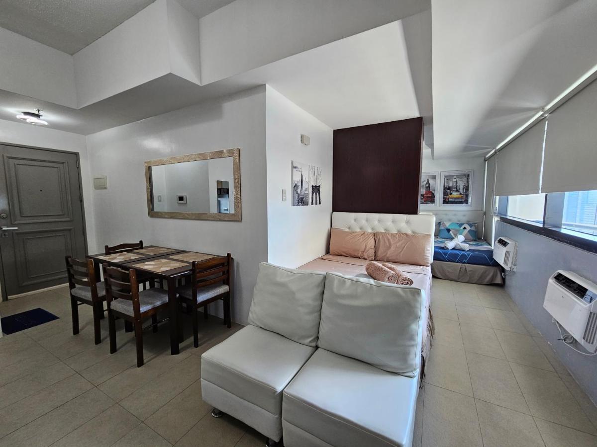 Spacious Studios Mandaluyong Buitenkant foto