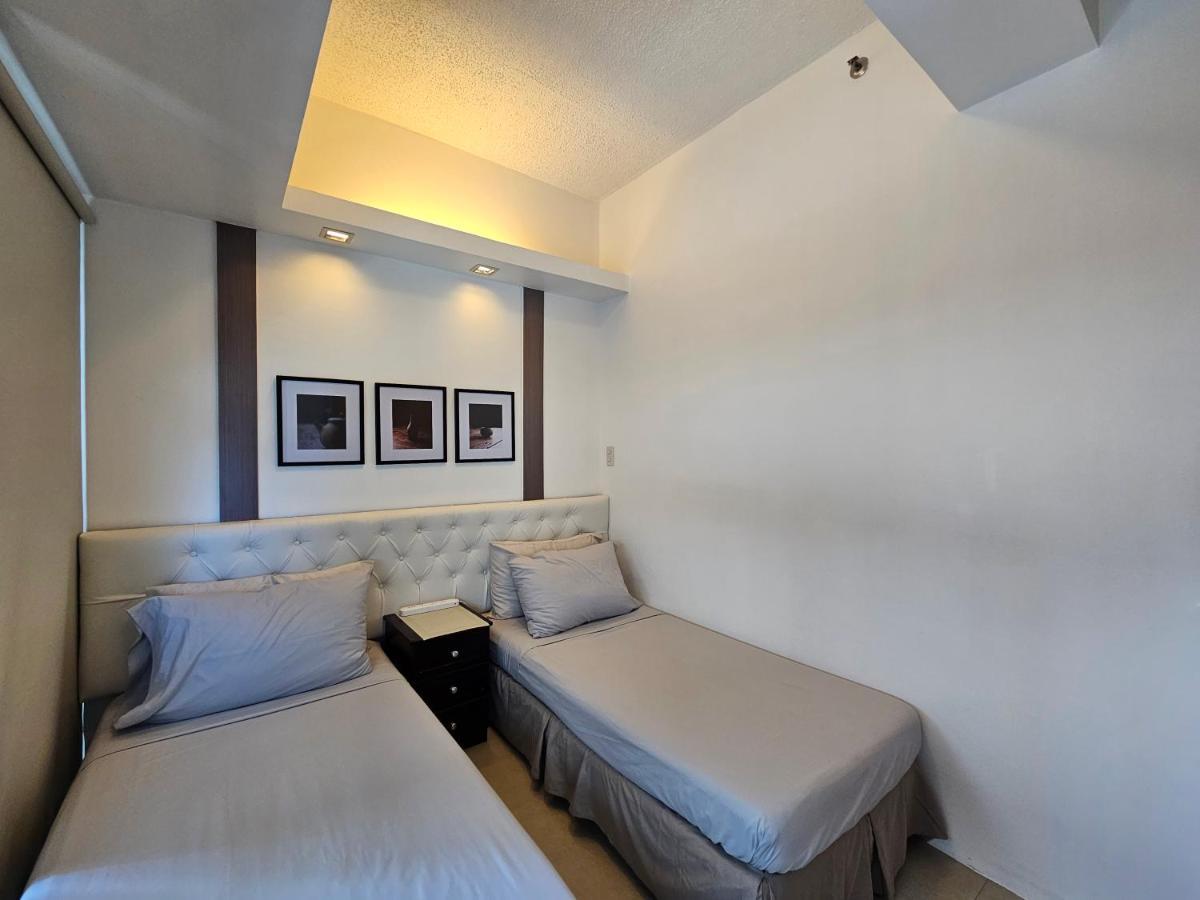 Spacious Studios Mandaluyong Buitenkant foto