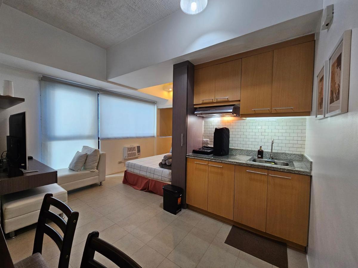 Spacious Studios Mandaluyong Buitenkant foto