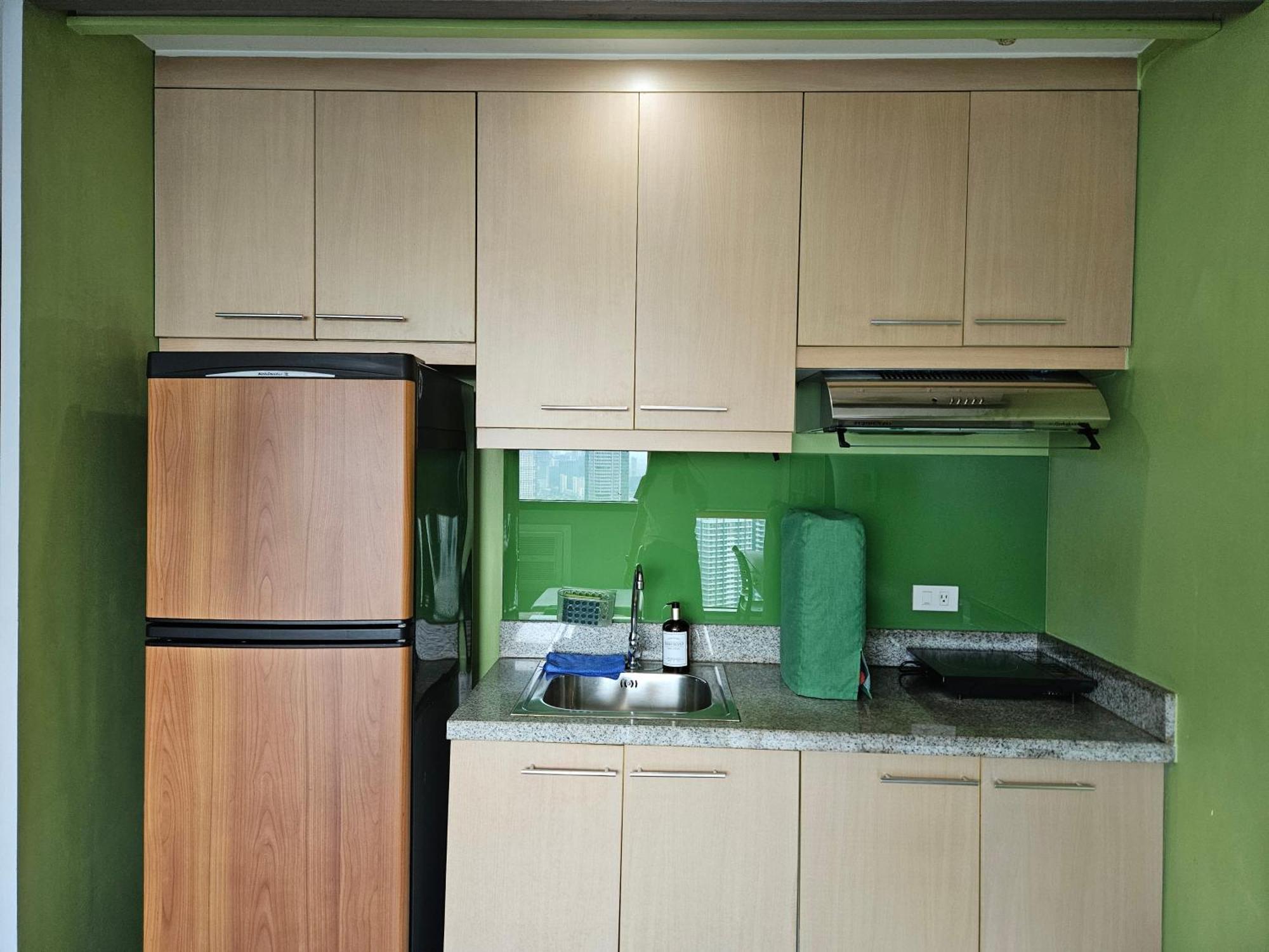 Spacious Studios Mandaluyong Buitenkant foto